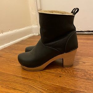 No.6 5" Pull On Shearling Clog Boot on High Heel in Ink Aviator - size 39